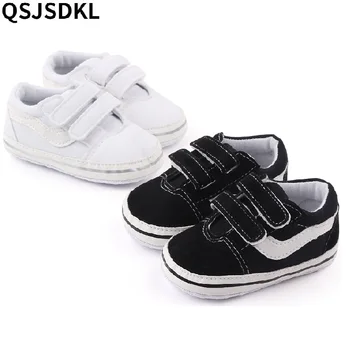 Yenidoğan Kadın Bebek Erkek Ayakkabı Ön Yürüteç Yumuşak Taban Arabası Bebek Ayakkabıları İlkbahar / Sonbahar Rahat Yürüyüş kanvas sneaker Bebes Eğitmenler